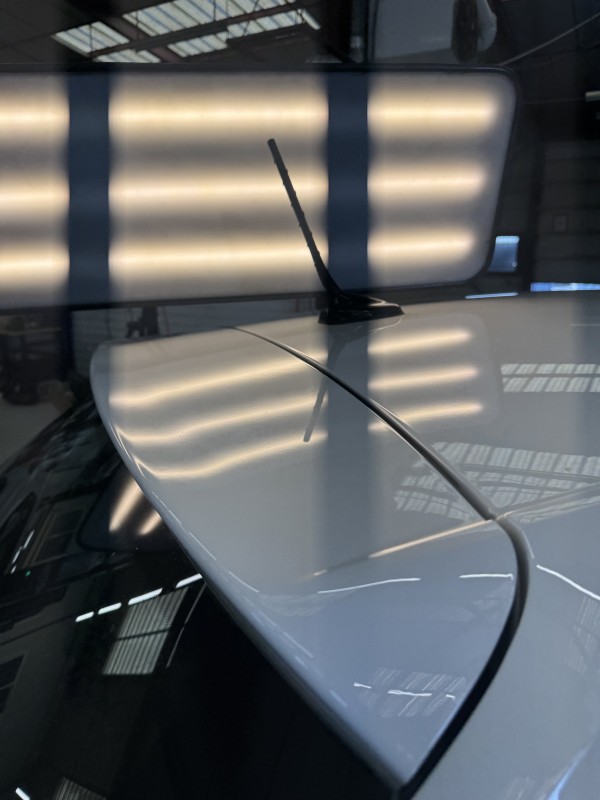 Réparation de béquet arrière sans peinture – Finition parfaite, sans trace